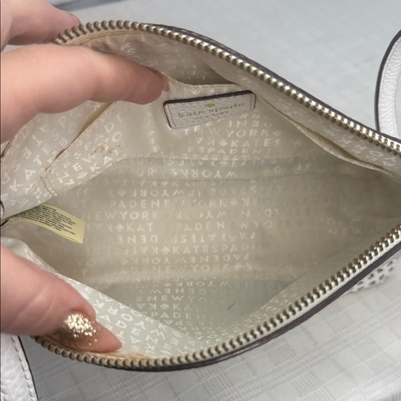 Kate Spade Millie Wakefield Lane Crossbody in white - Picture 8 of 9